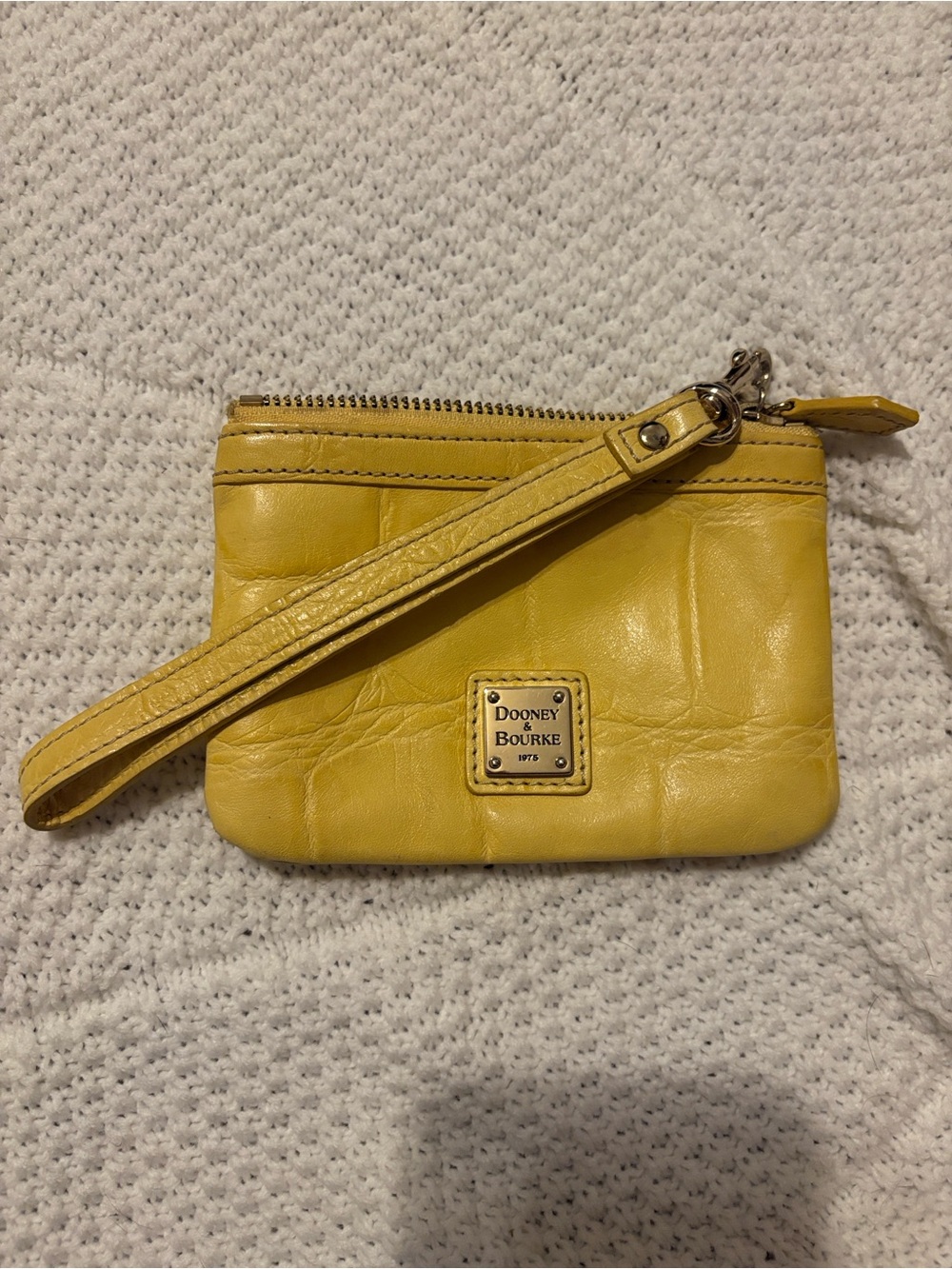 Dooney & Bourke Yellow Leather Wristlet Wallet Croc Embossed Zip Pouch